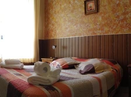 Mitru Express Tupiza Hotel Buitenkant foto