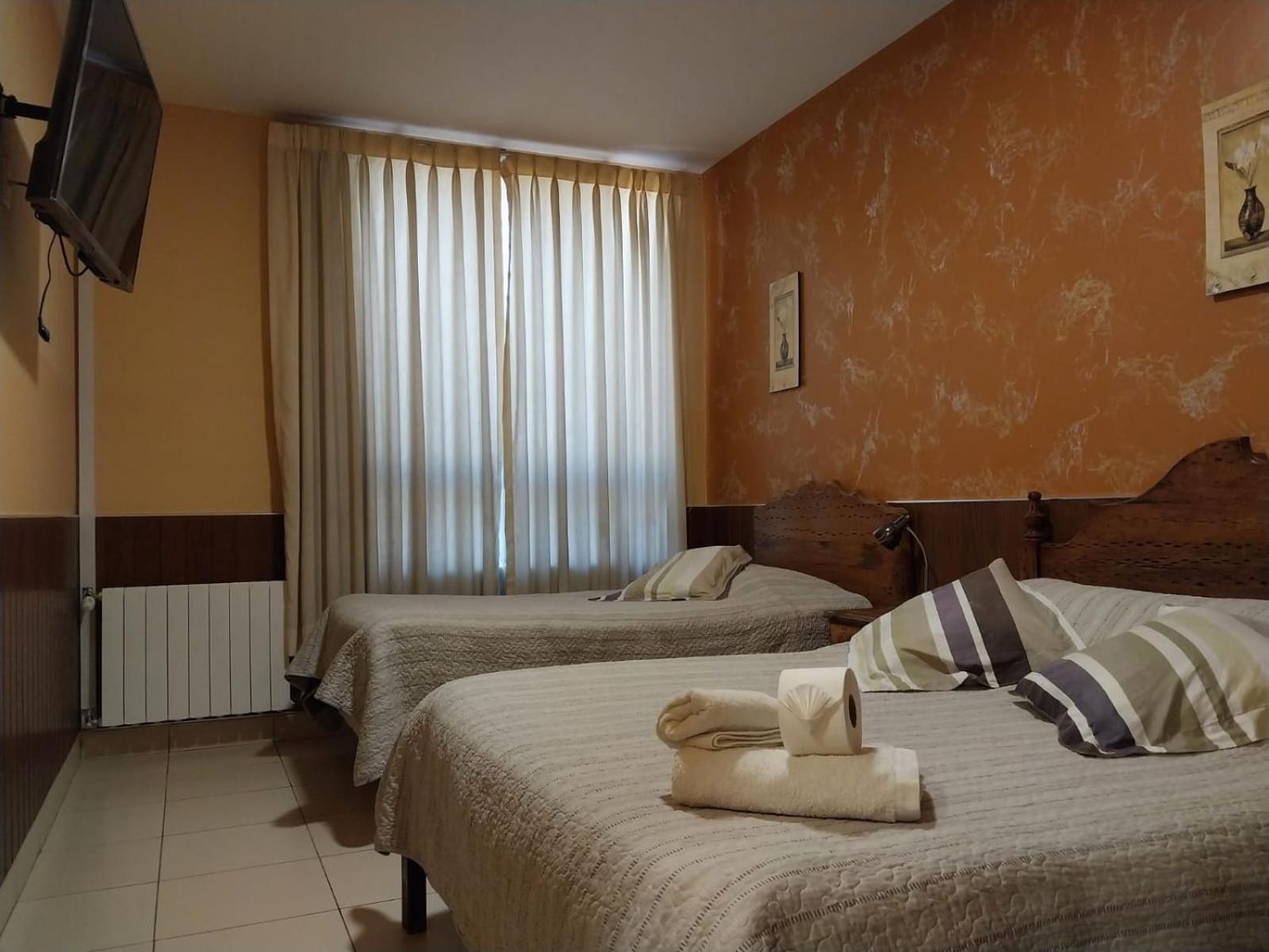 Mitru Express Tupiza Hotel Buitenkant foto