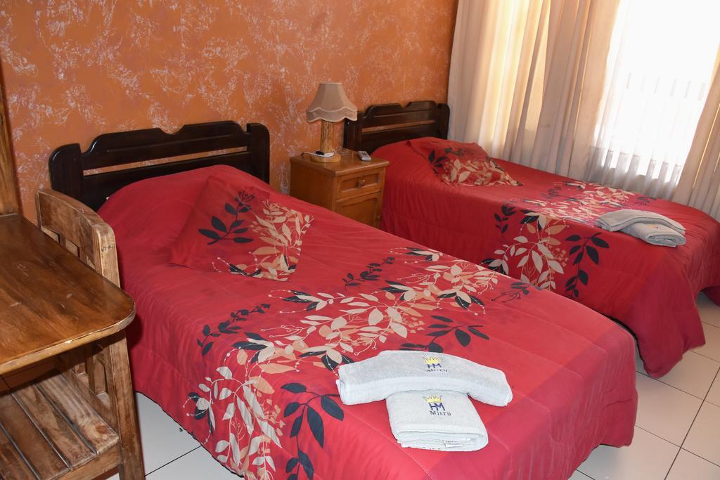 Mitru Express Tupiza Hotel Kamer foto